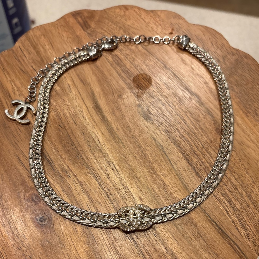 Chic Silver Necklace with Iconic fashion  Charm